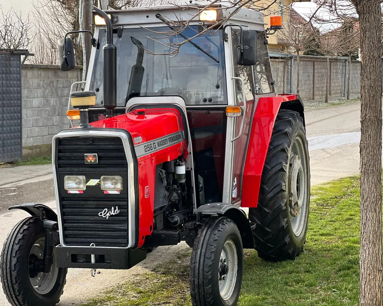 Massey Ferguson 256G SUPER GJENDJE 2007
