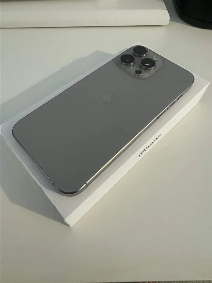 APPLE IPHONE 15 PRO MAX - 512GB-3