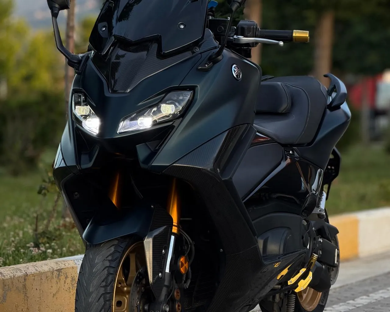 YAMAHA T-MAX 560 TECH MAX 2022