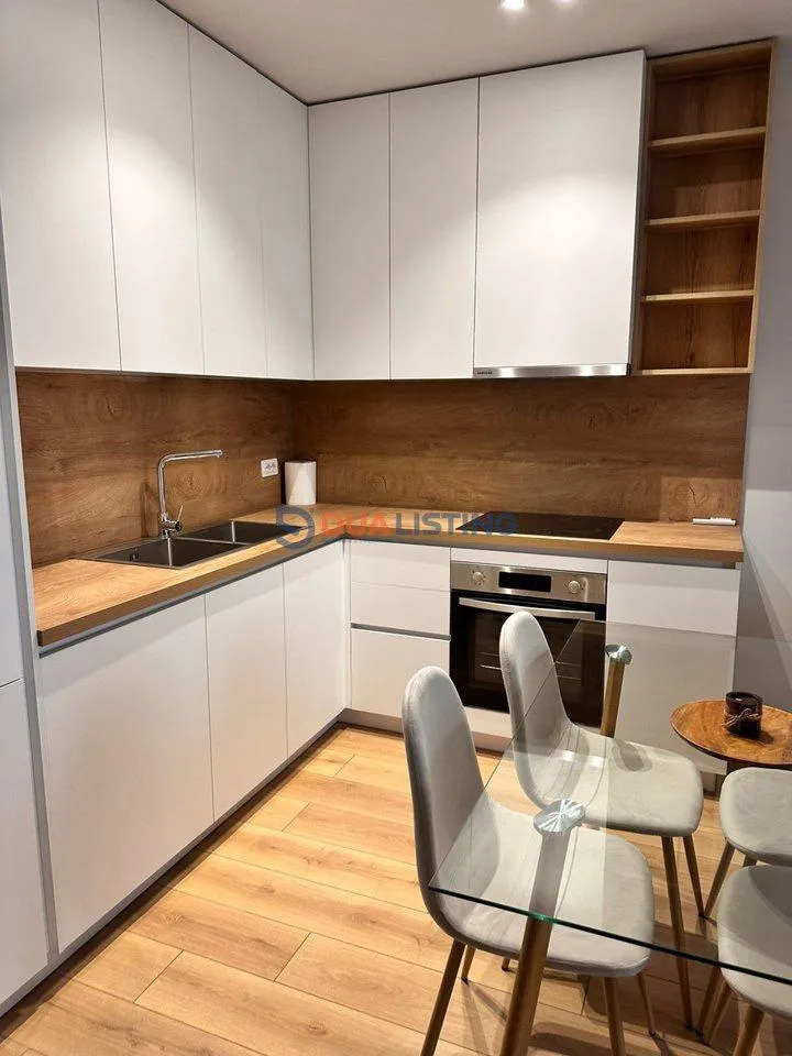 APARTAMENT POST PARKIMI PRANE SPAK-4