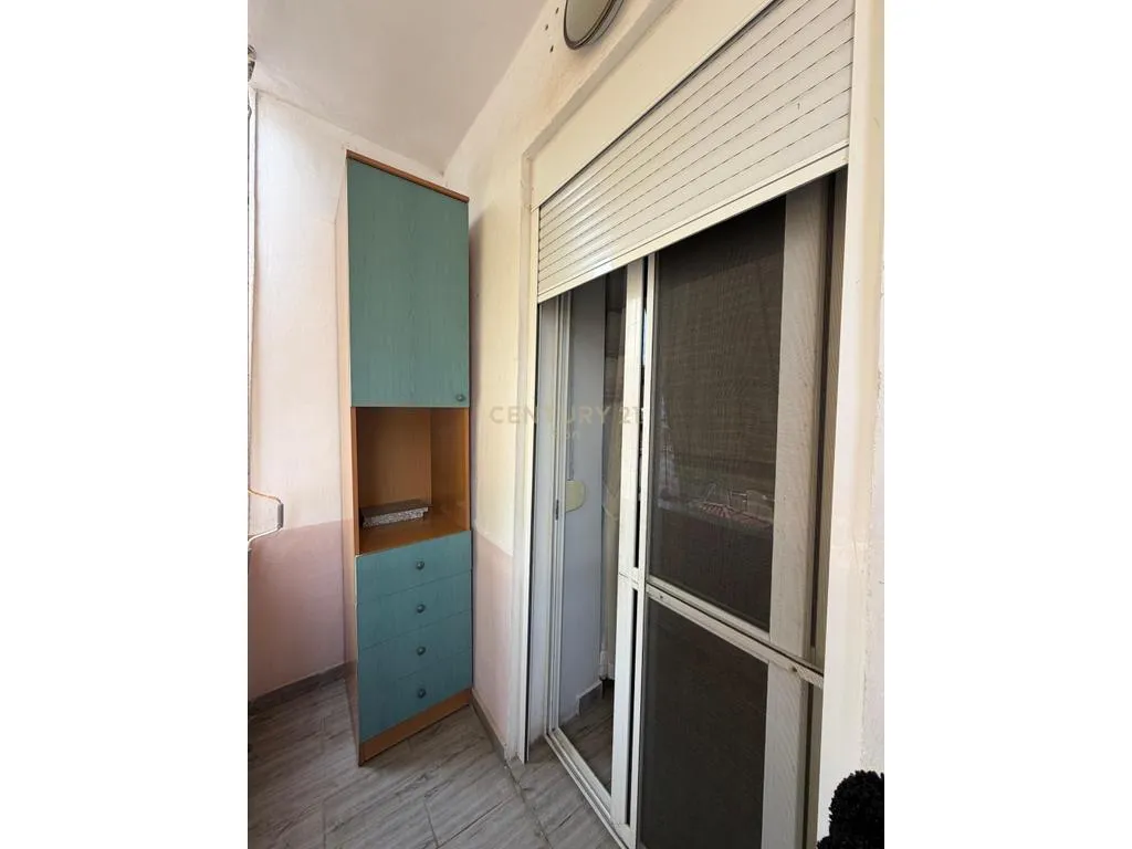 Jepet me qira apartament 1+1 ne Bulevard, Durres-5