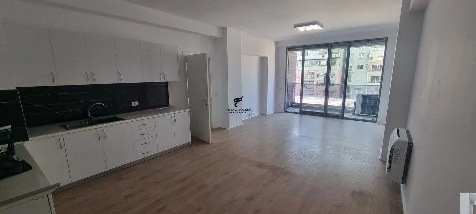 APARTAMENT ME QERA 2+1 BLLOK 1.250 EURO-1