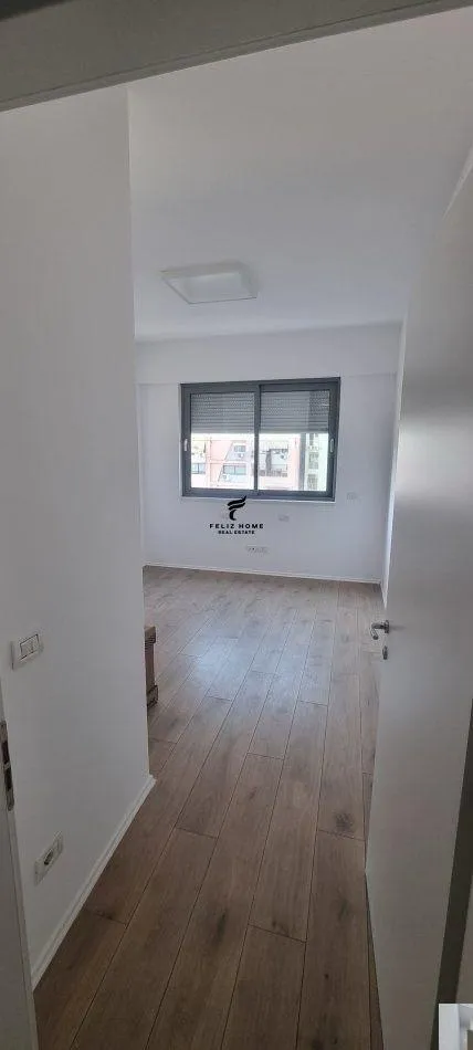 APARTAMENT ME QERA 2+1 BLLOK 1.250 EURO-4