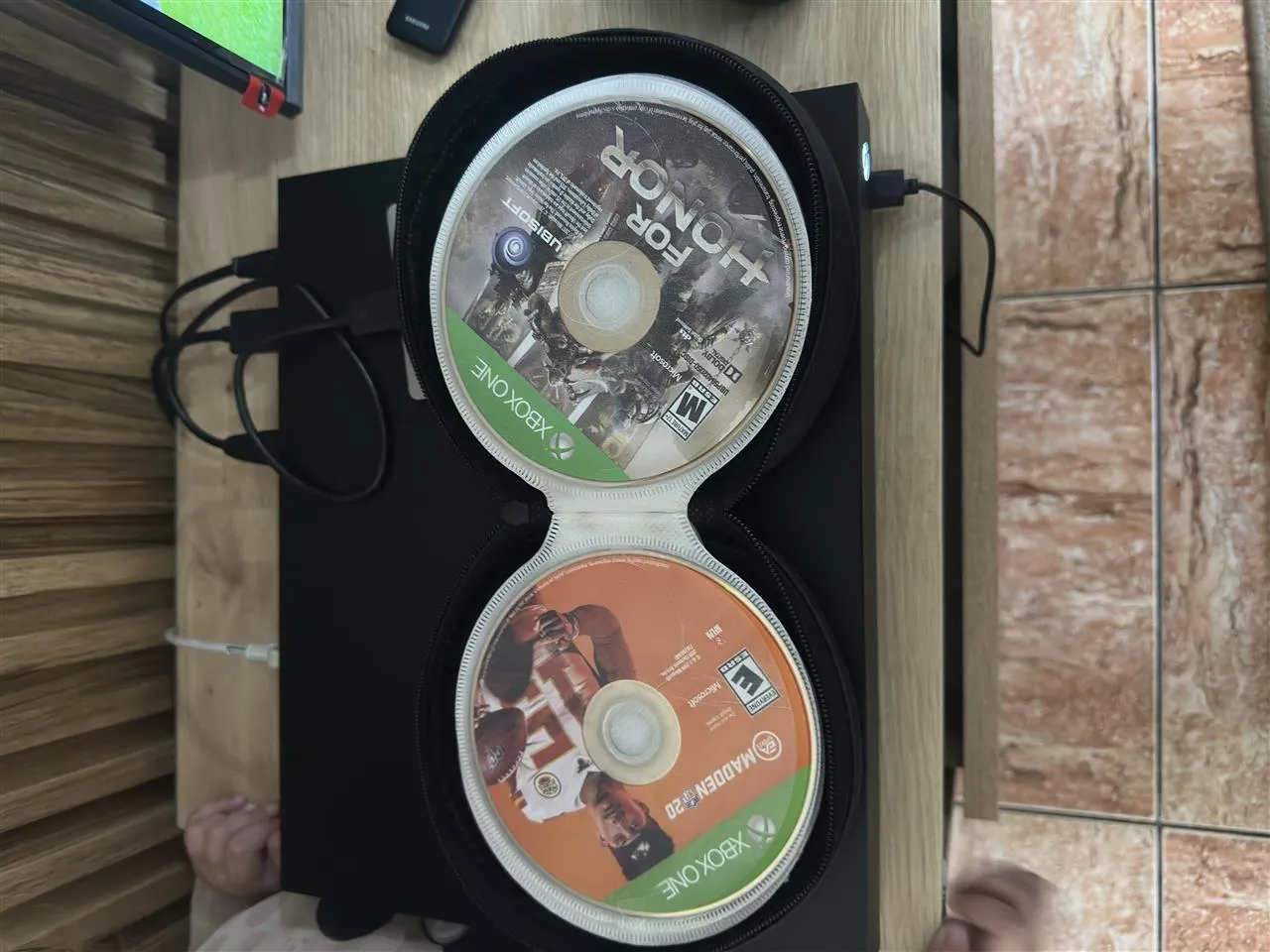 Shitete Xbox one x