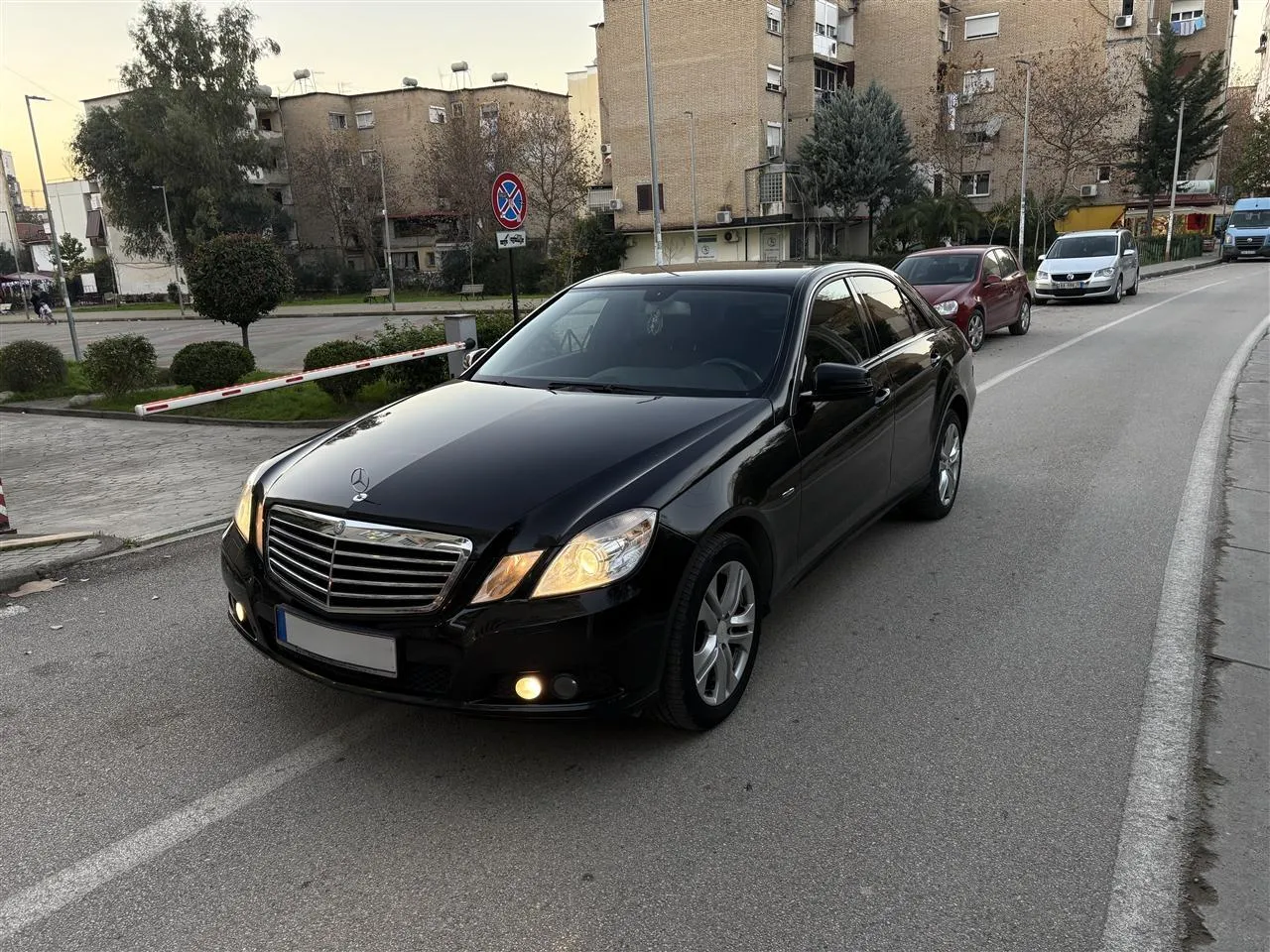 MERCEDES BENZ E200 AUTOMAT VITI 2009