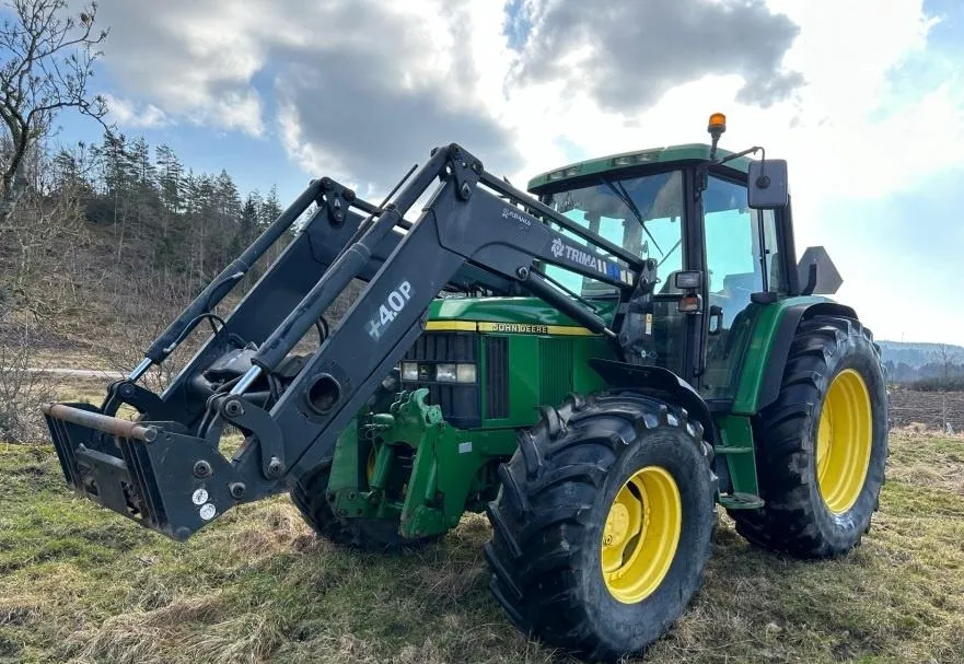 2002 John Deere 6310