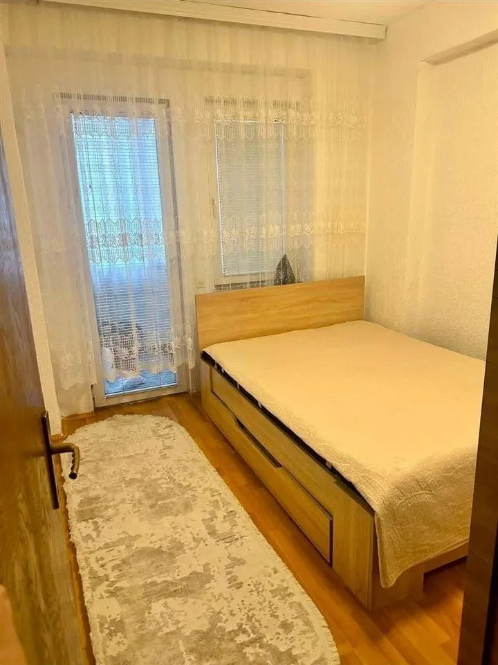 Shitet Banesë e Re dhe Moderne Fushë Kosovëte Posta-3