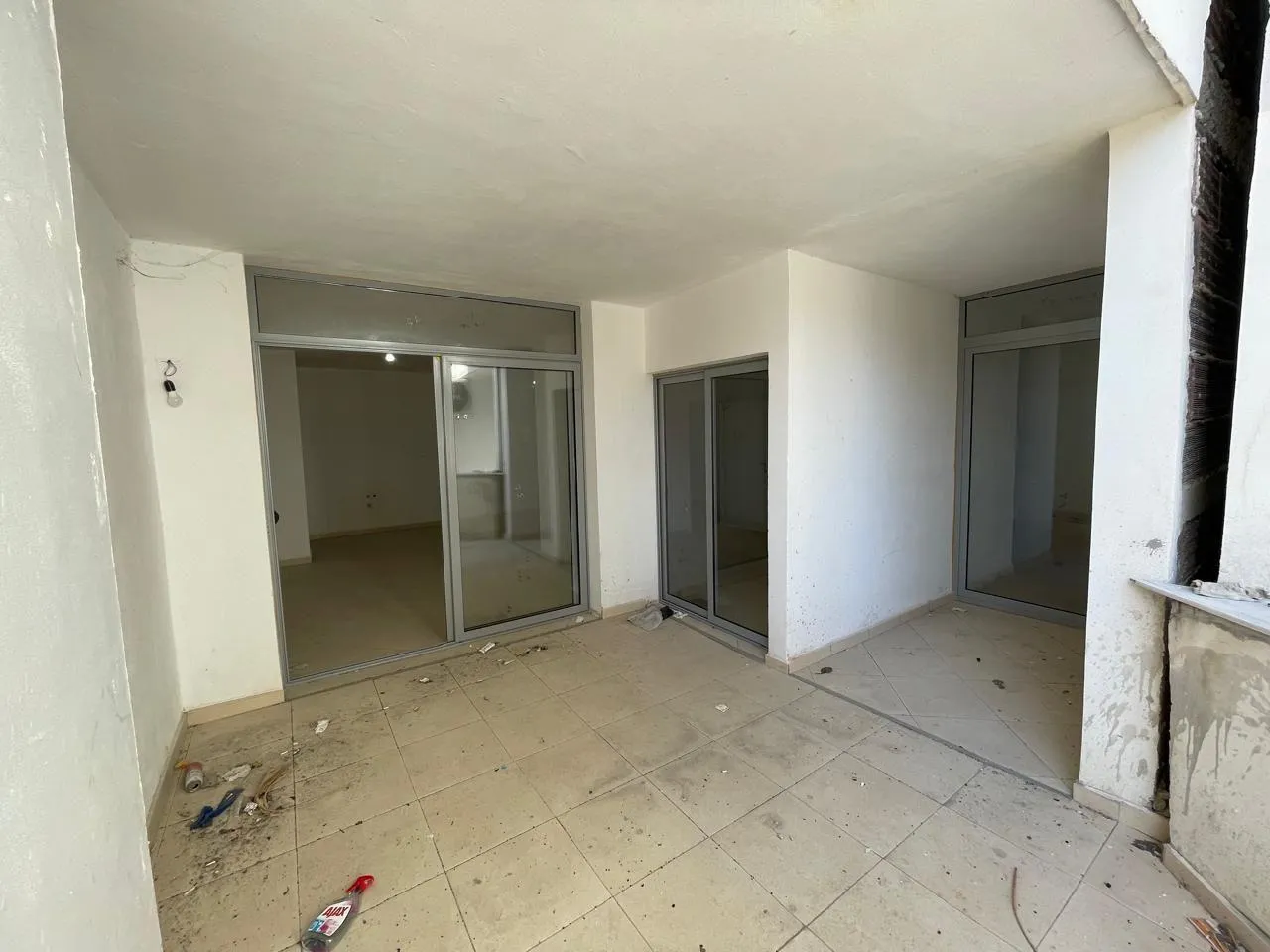 SHITET APARTAMENT 2+1 TEK STACIONI I TRENIT !-2