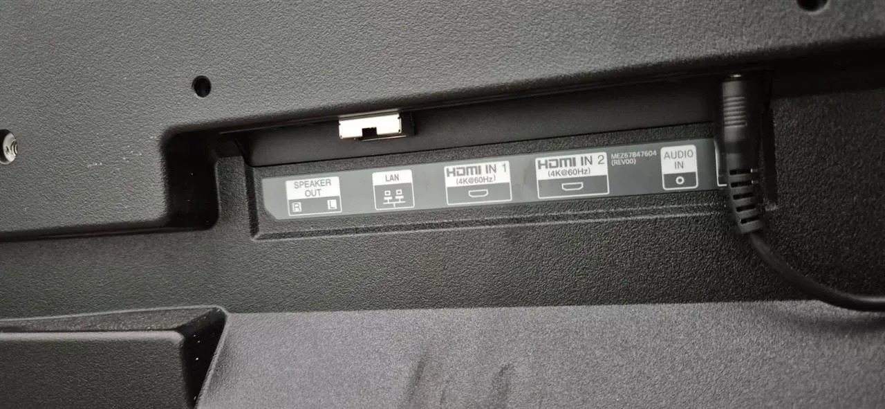 Monitor samsung LG 4k 50 inch-1