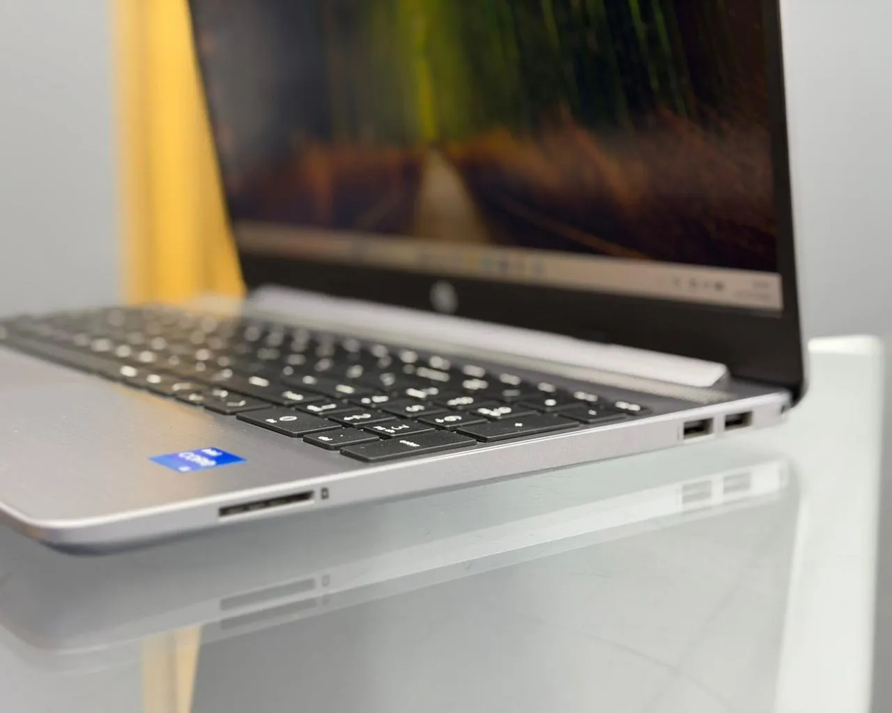 HP NOTEBOOK 250 G8 (512/8)-4