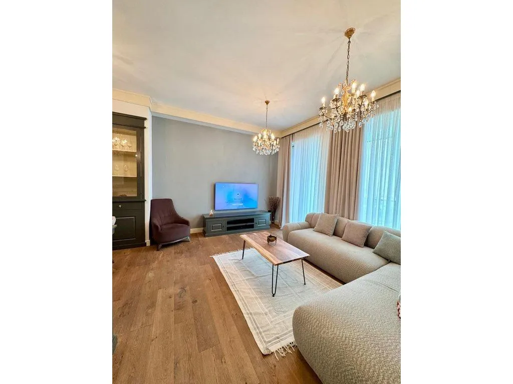 Jepet me qira apartament 2+1+Post Parkimi tek Ambasador 3!!-4
