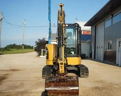 MINI ESKAVATOR CATERPILLAR 304E2 CR 2019
