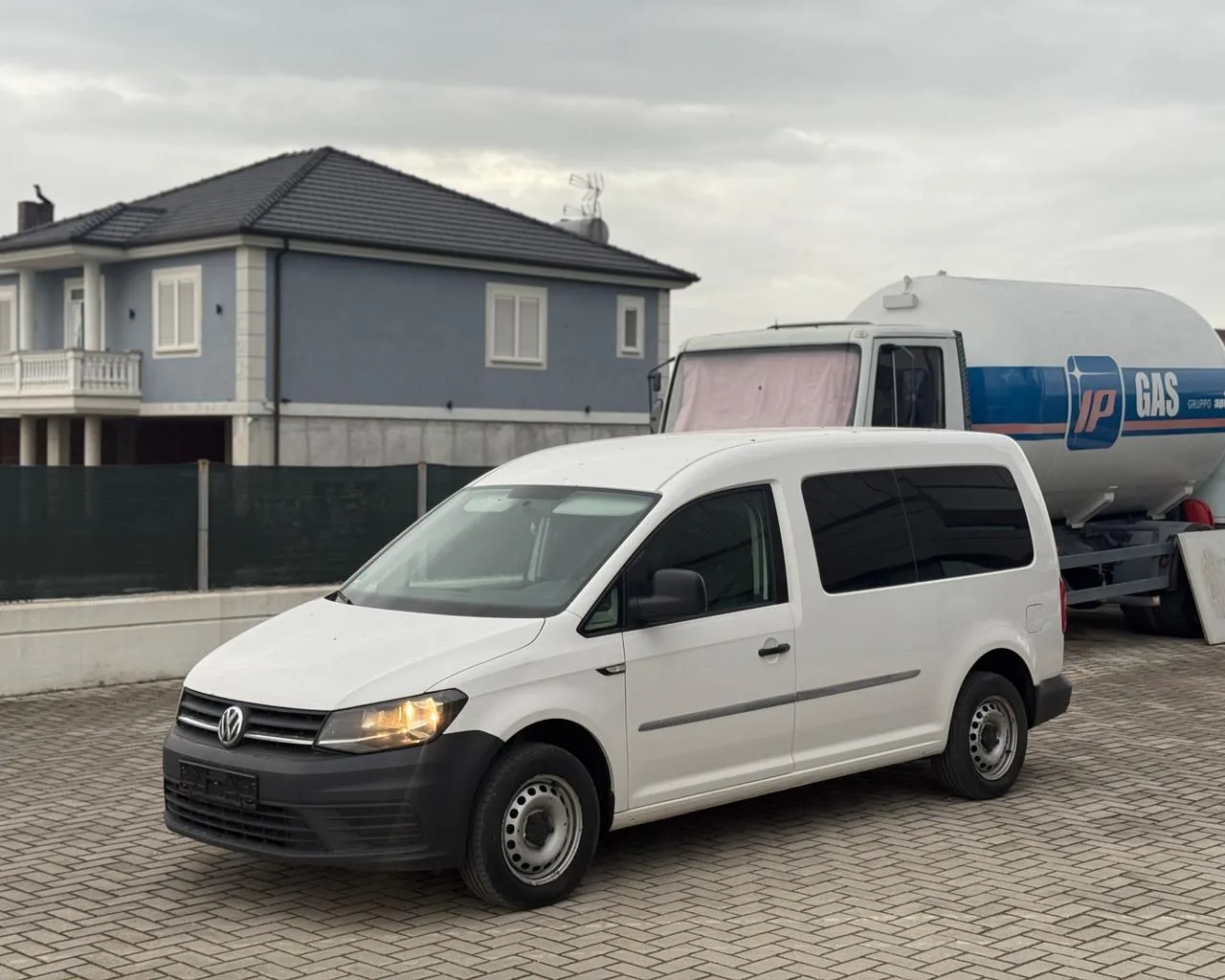 Caddy Max 2.0 nafte manual 2017