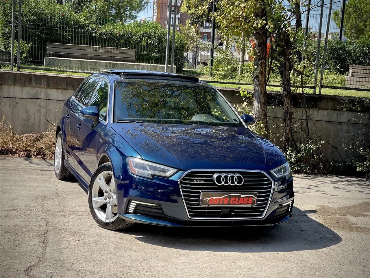 AUDI A3 E-TRON PLUG IN HYBRID AUTOMAT FULL OPTION 2017
