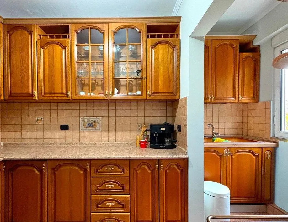 APARTAMENT ME QERA 1+1 LAPRAKE 50.000 LEKE-2