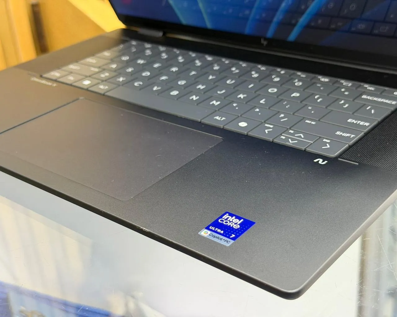 HP OMNIBOOK ULTRA 7-2