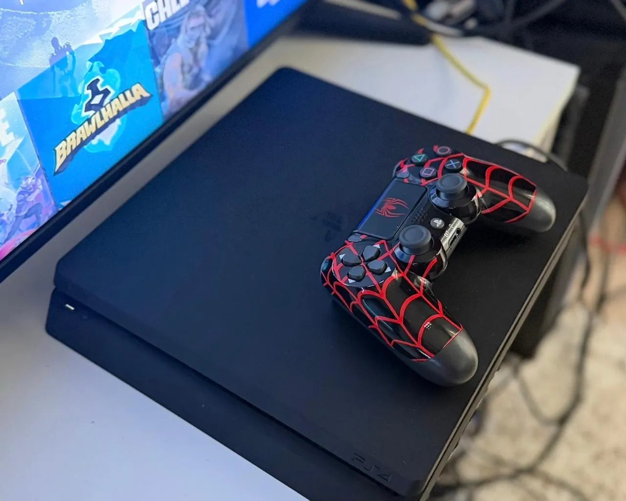 Ps4(1Tb/15Lojra/CallofDutyFortnite etj)