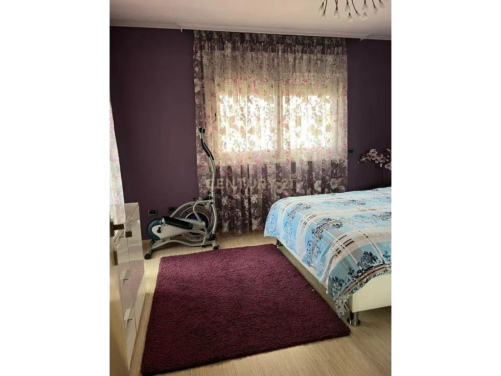 ISH EKSPOZITA, JAPIM ME QIRA APARTAMENT-5