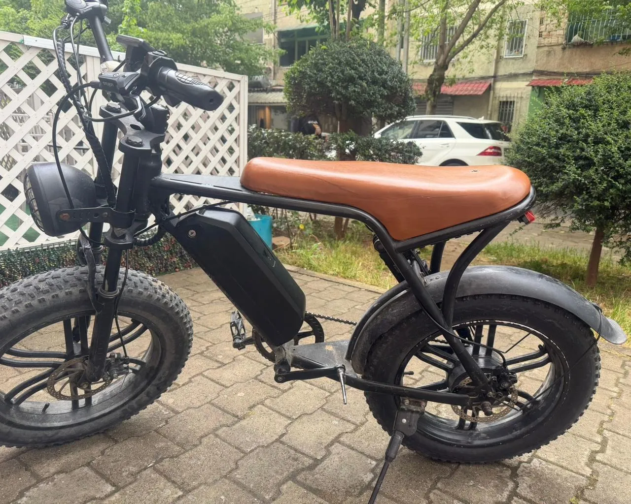 OUXI V8 450 mi