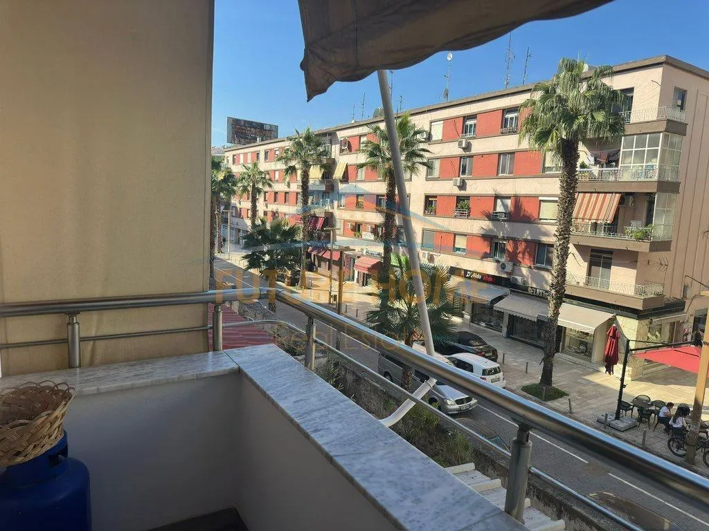 Qira , Apartament , Bulevardi Kryesor , Durres-2