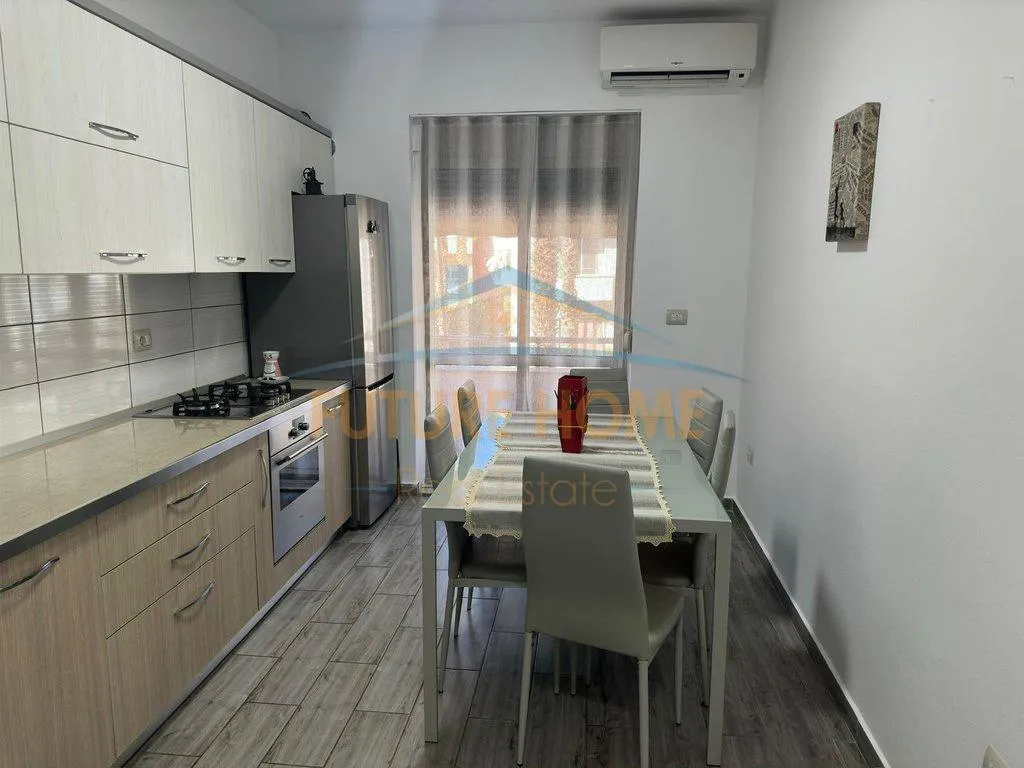 Qira , Apartament , Bulevardi Kryesor , Durres-4