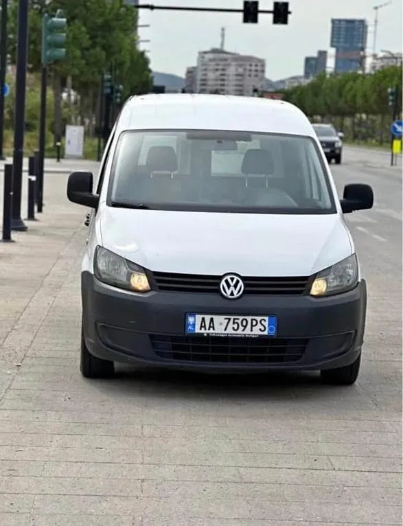 Vw Caddy Viti Motorr 1.6 Nafte Euro 2012
