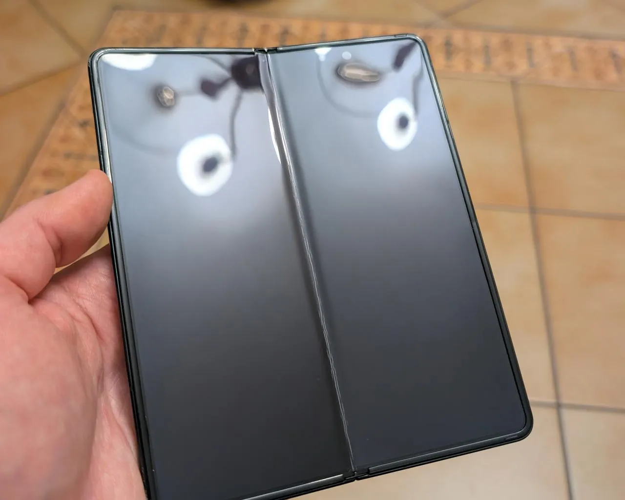 Samsung Galaxy Z Fold /12 GB LEXO NJOFTIMIN-3
