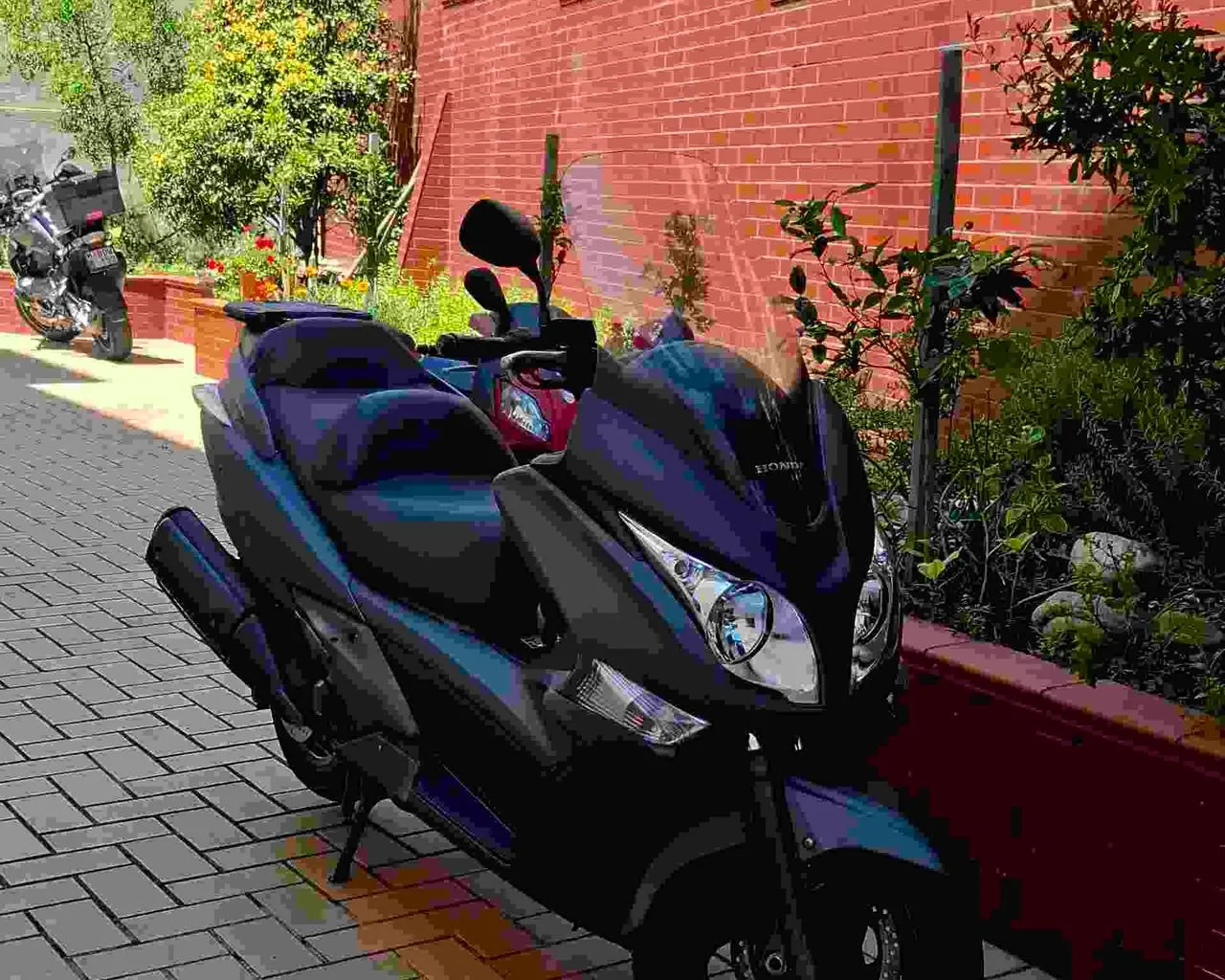 Honda silverwing 400 2011