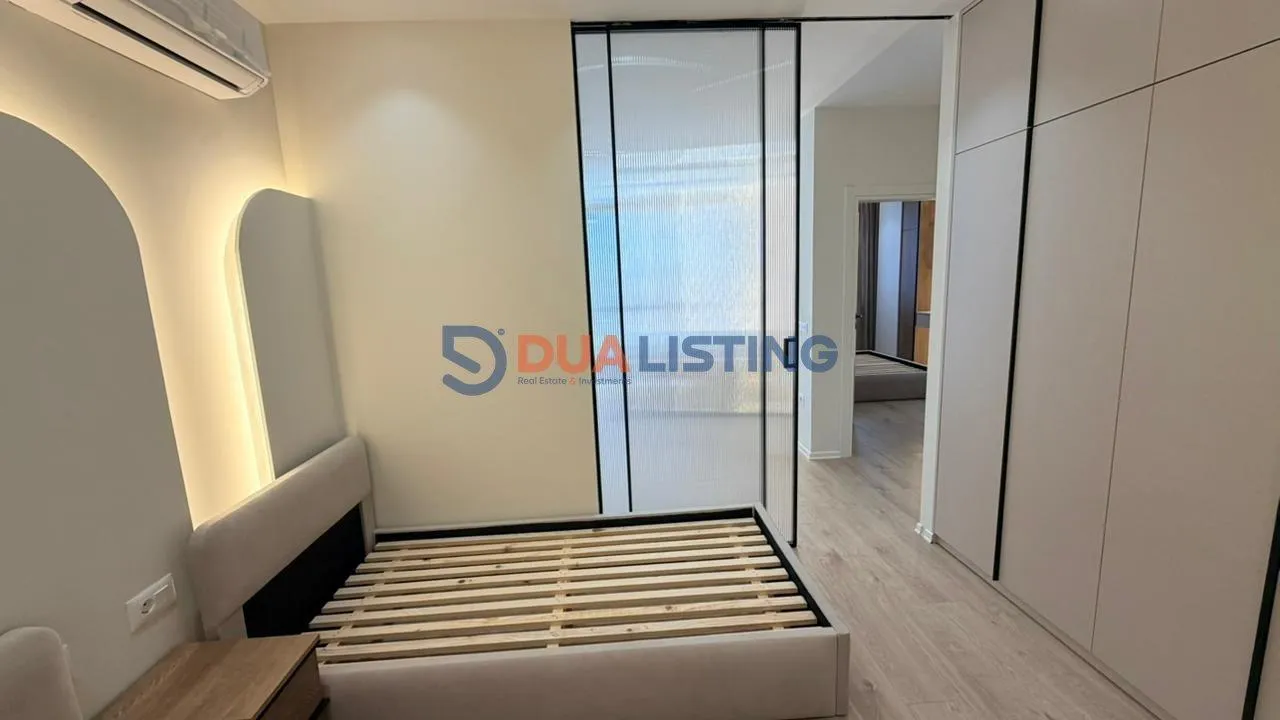 Shitet Apartament Modern 2+1 , 21 Dhjetori!-4