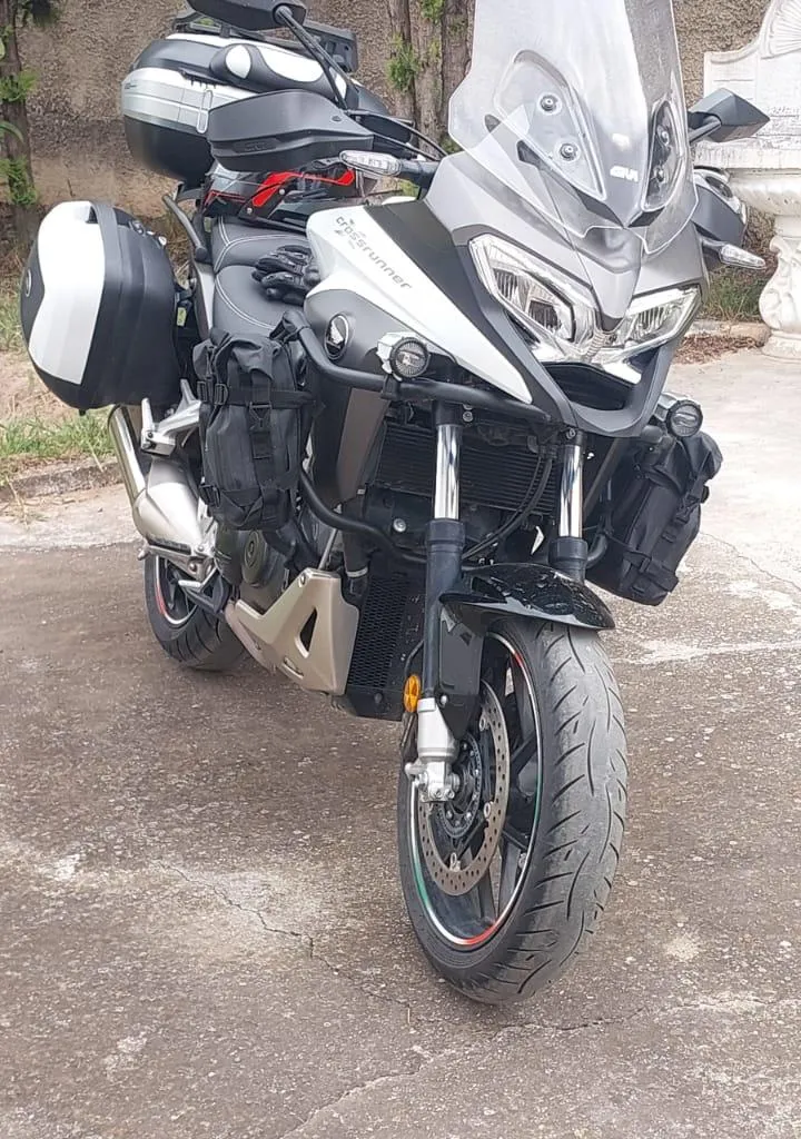 SHITET HONDA VFR 800 CROSSRUNNER X
