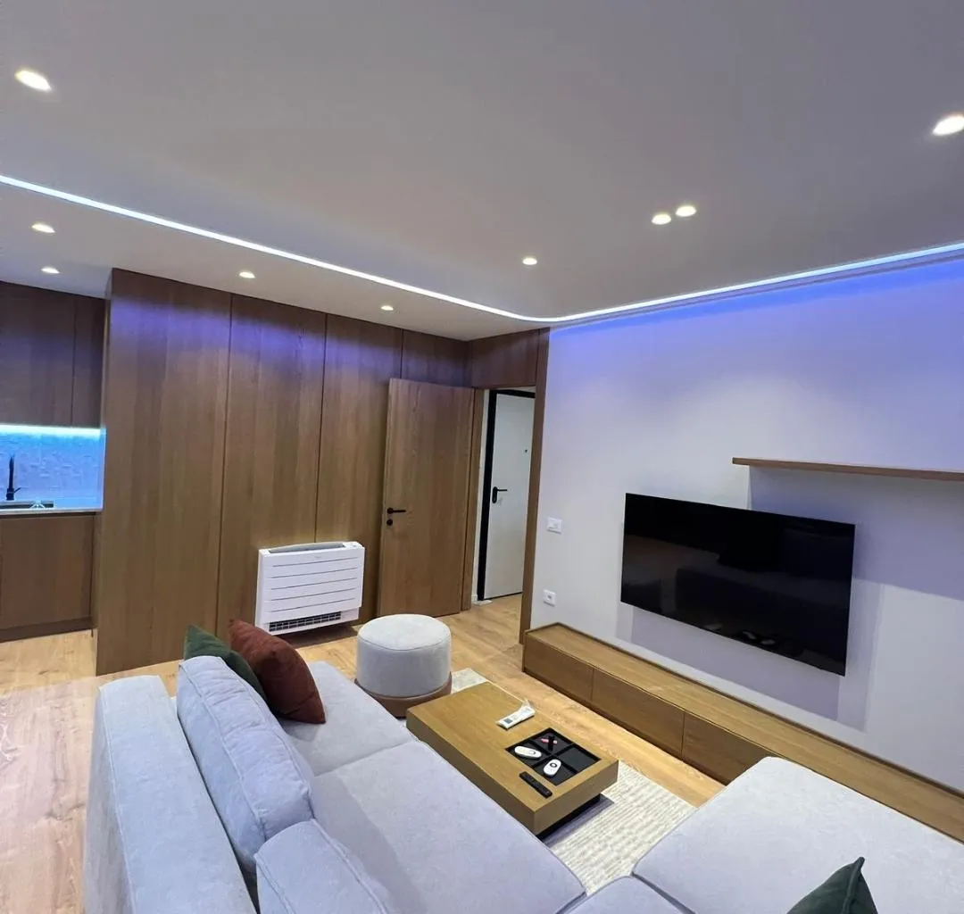 Jepet me qira Apartament Luksoz 1+1+parkim tek Oasis , Unaza