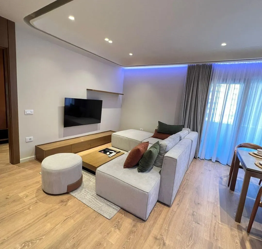 Jepet me qira Apartament Luksoz 1+1+parkim tek Oasis , Unaza-4