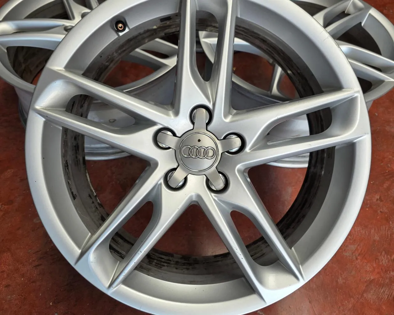 DISQE AUDI Q3 Q5 A6 R18 ORGJINALE 2016
