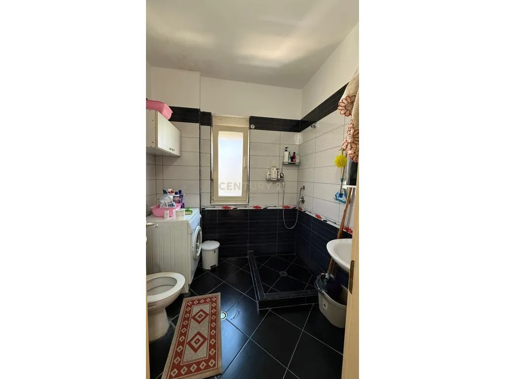 + Apartament 2+1 Me Qira në Plazh, Durrës 20M La-2